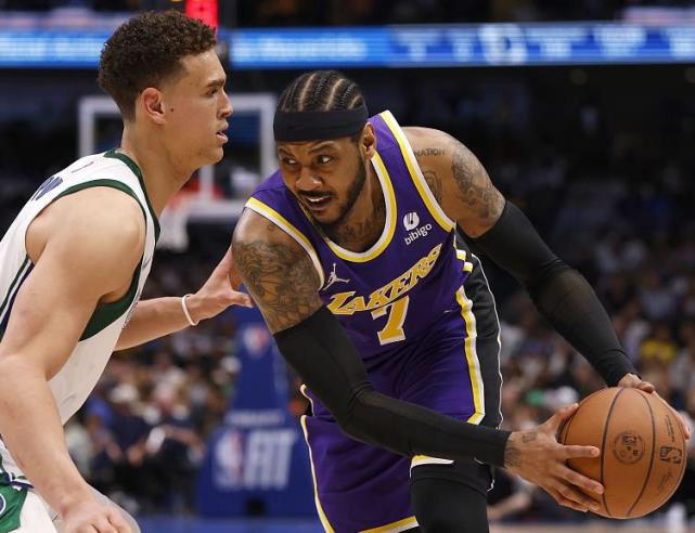  湖人惨败国王跌出附加赛区  