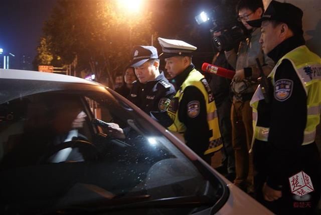  马赛队长酒驾事件遭俱乐部重磅处罚  