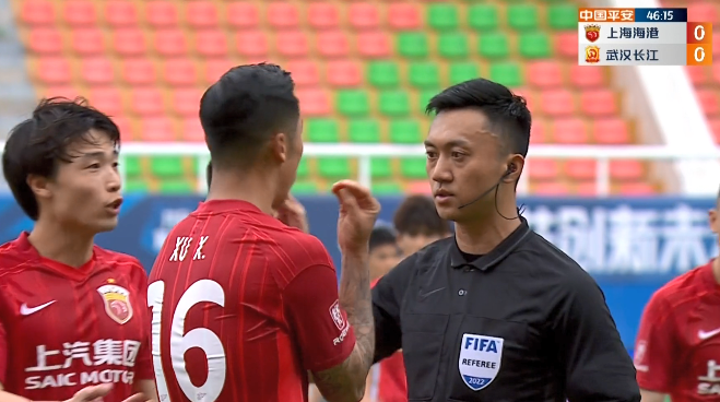  马赛新援首秀戴帽，助球队终结六轮不胜  