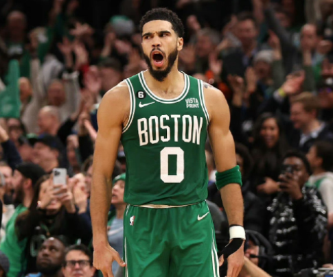  塔图姆末节发威凯尔特人击退热火重回东部前三  